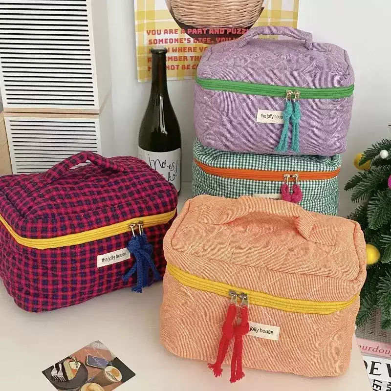 Skincare B Erl - Borsa per il trucco a quadretti